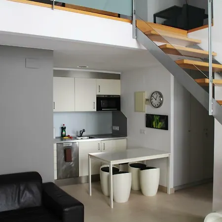 Cinc Balcons * خيرونا
